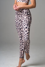 Chloe Ankle Leo bold print - Beat Outdoor Gear